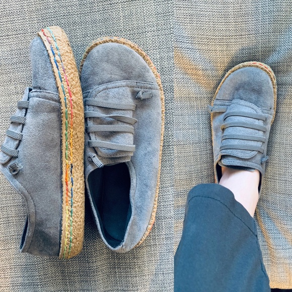 Barely Worn! Grey Suede Hippie Shoes Size 6/36 - Picture 8 of 8